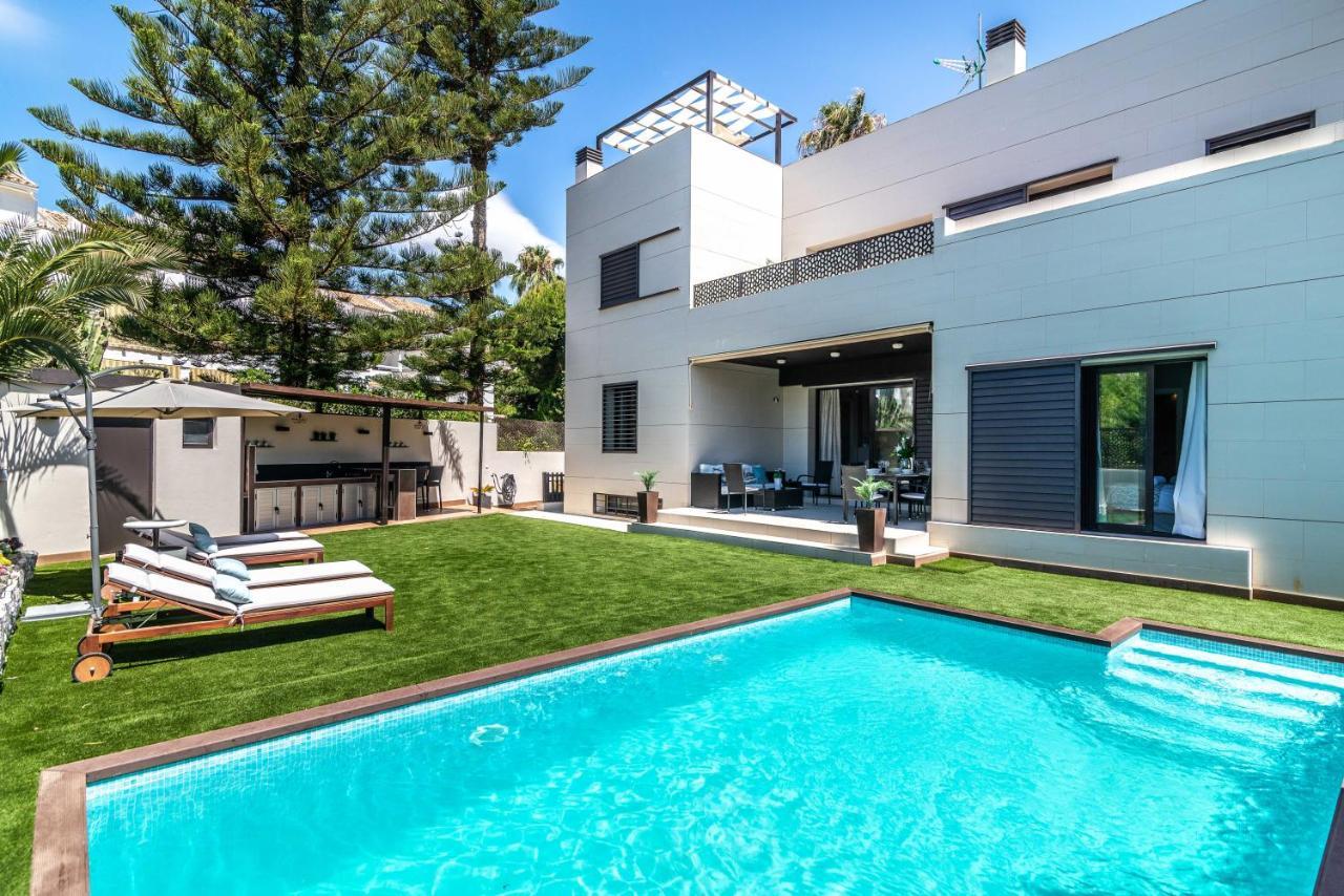 Vacation Marbella I Villa Riviera Del Sol, Private Pool, Jacuzzi, Walking Distance To The Beach Málaga Exteriör bild