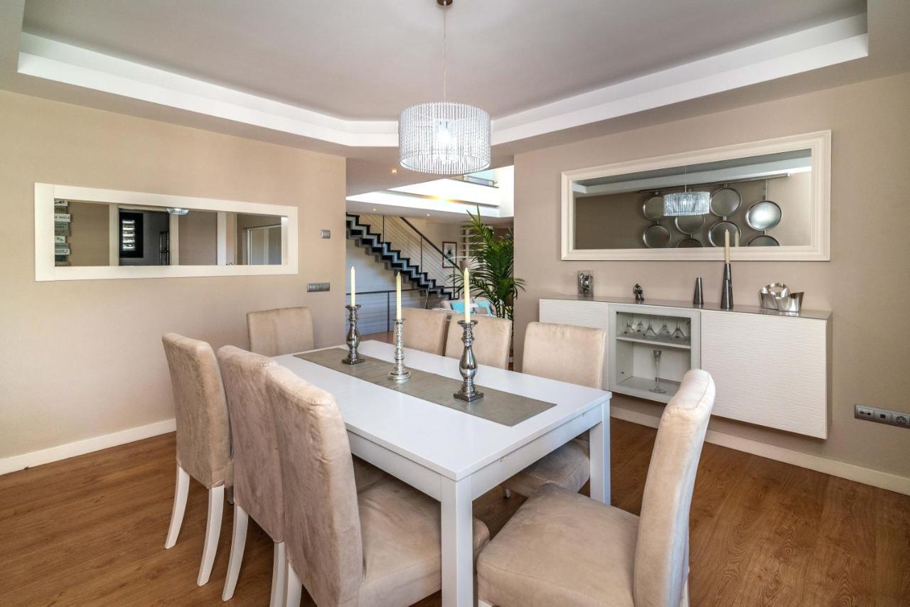 Vacation Marbella I Villa Riviera Del Sol, Private Pool, Jacuzzi, Walking Distance To The Beach Málaga Exteriör bild