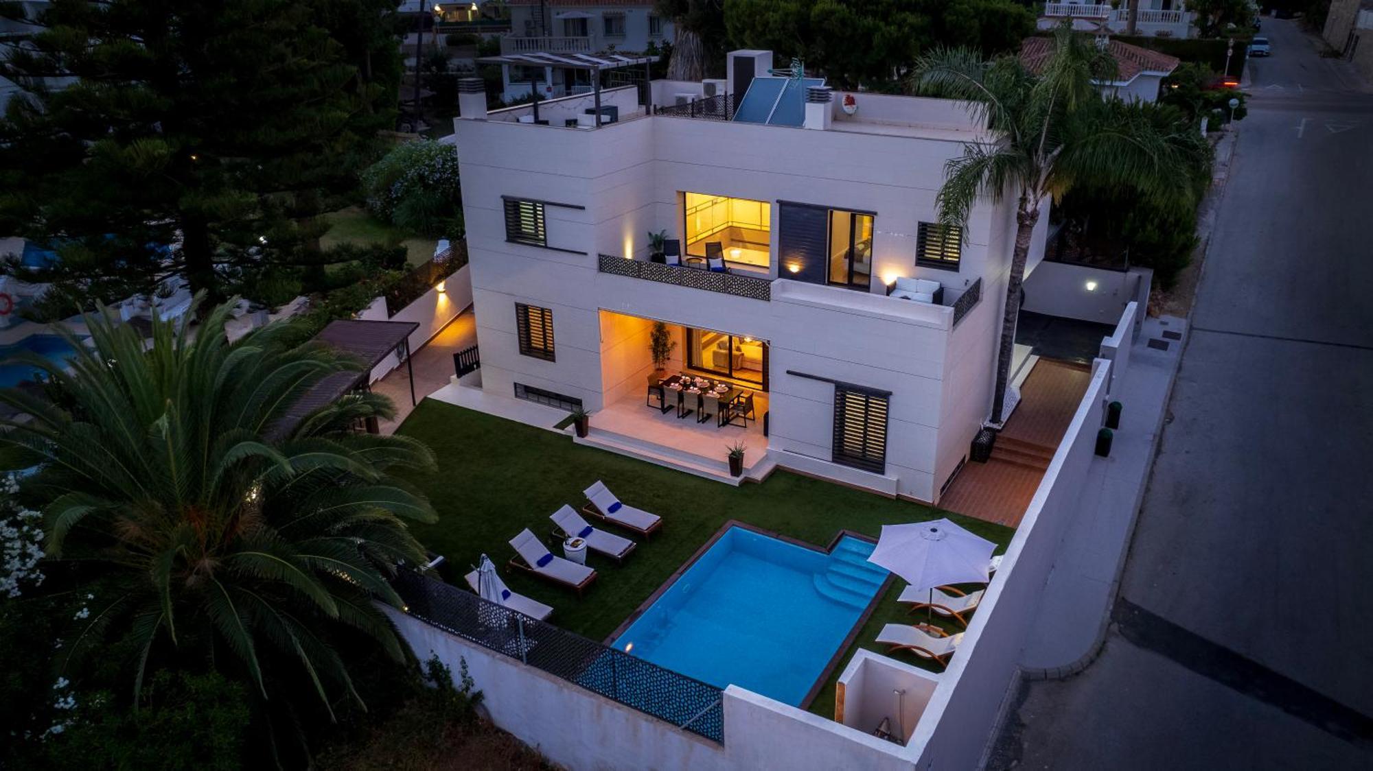 Vacation Marbella I Villa Riviera Del Sol, Private Pool, Jacuzzi, Walking Distance To The Beach Málaga Exteriör bild